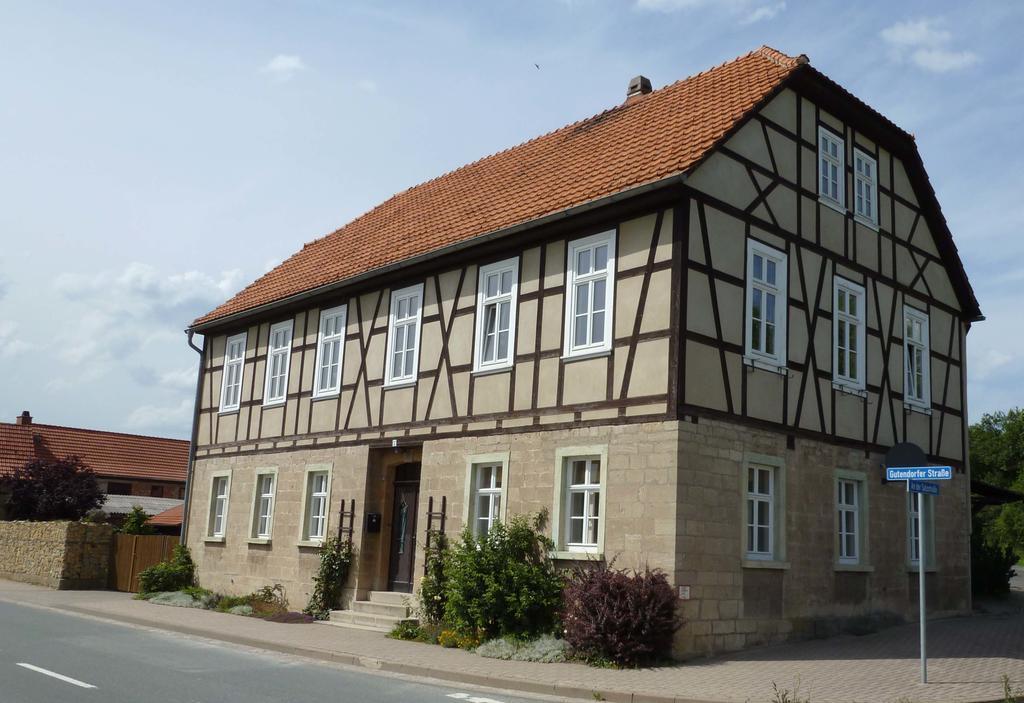 Gutendorf Apartment *